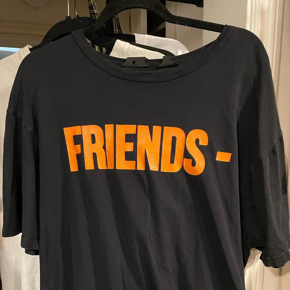 Vlone tee